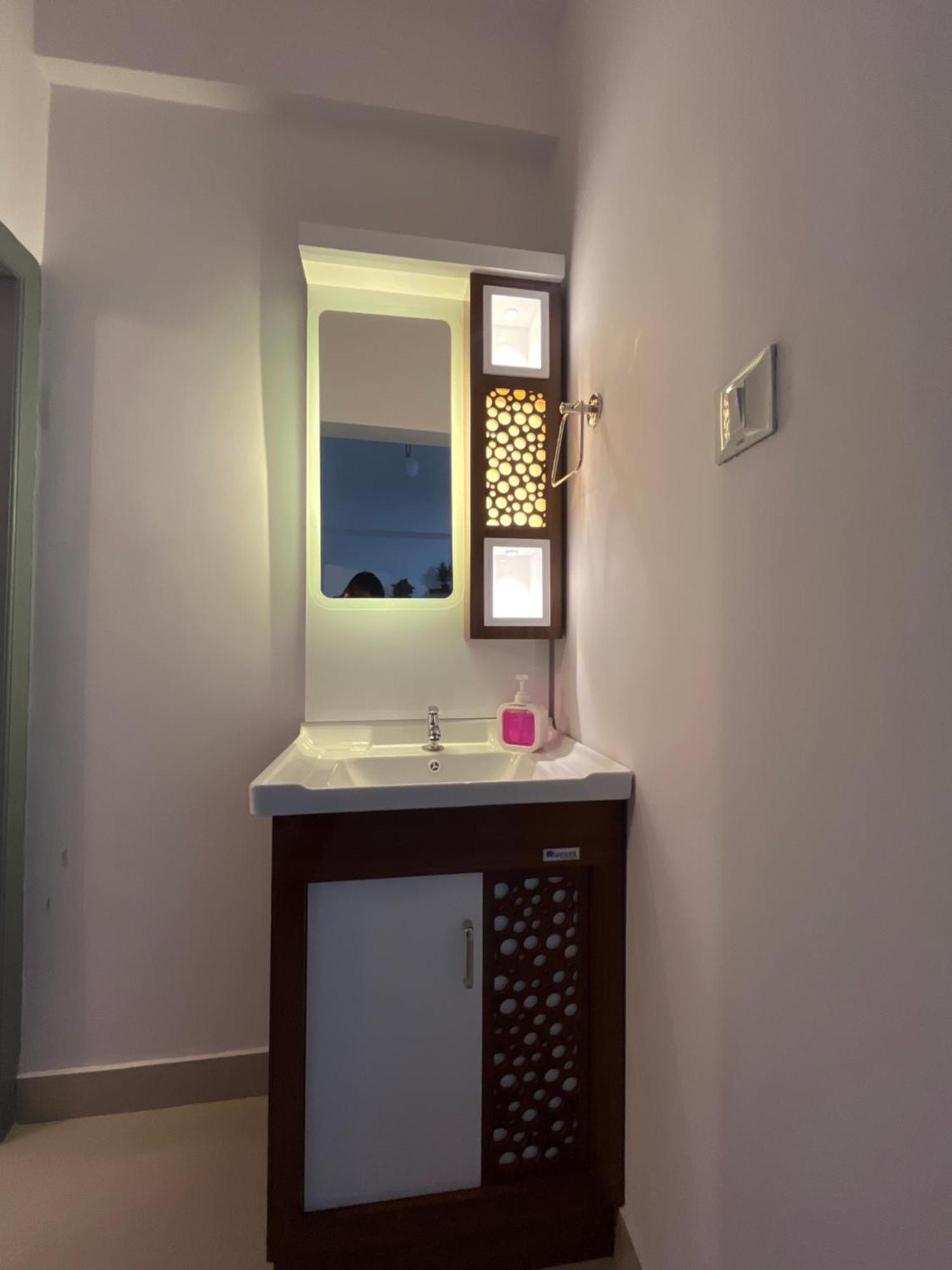 Hotel Le Marina Residency Кожикоде Екстер'єр фото