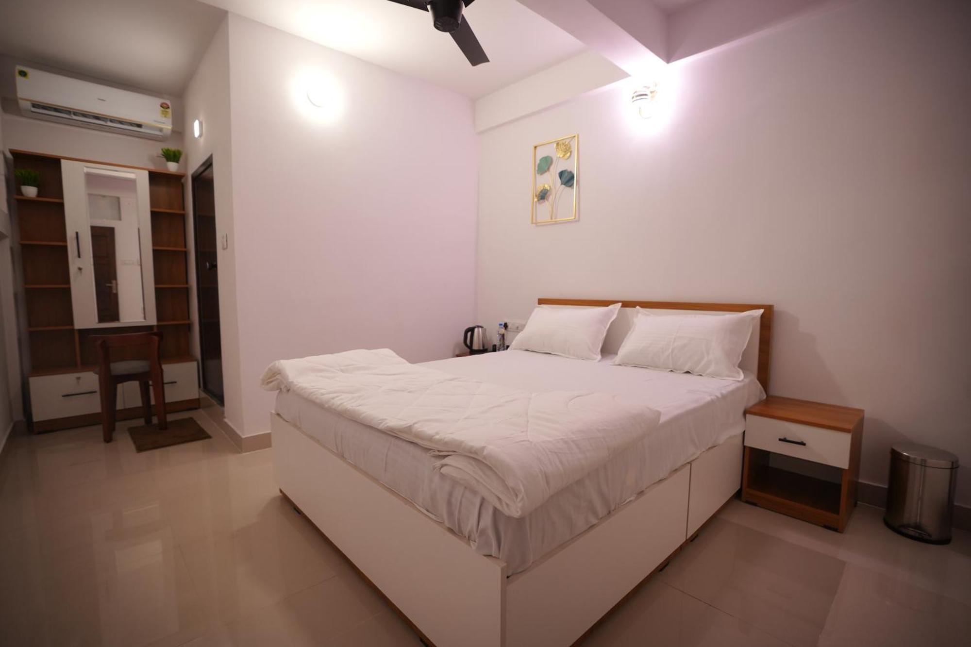 Hotel Le Marina Residency Кожикоде Екстер'єр фото